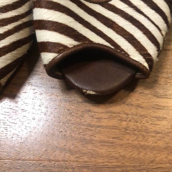 ZigiNY Gillis Zebra Peep Toe Wedge d'Orsay Heels Sz 8.5 - Picture 5 of 7
